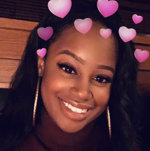 Meet your Posher, Dee